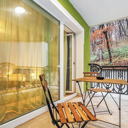 Apartment Green Studio